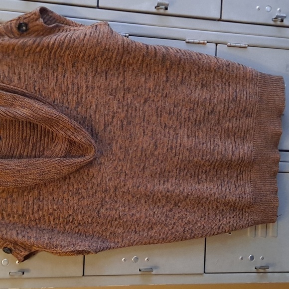 New directions pullover sweater size large - Picture 2 of 7